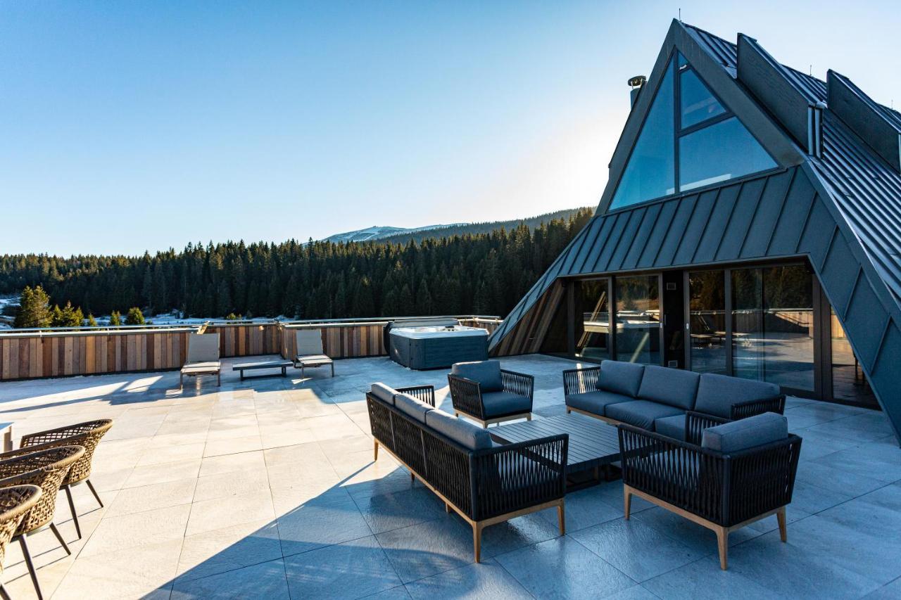 Hotel Monti Spa & Wellness Hadzici Екстер'єр фото