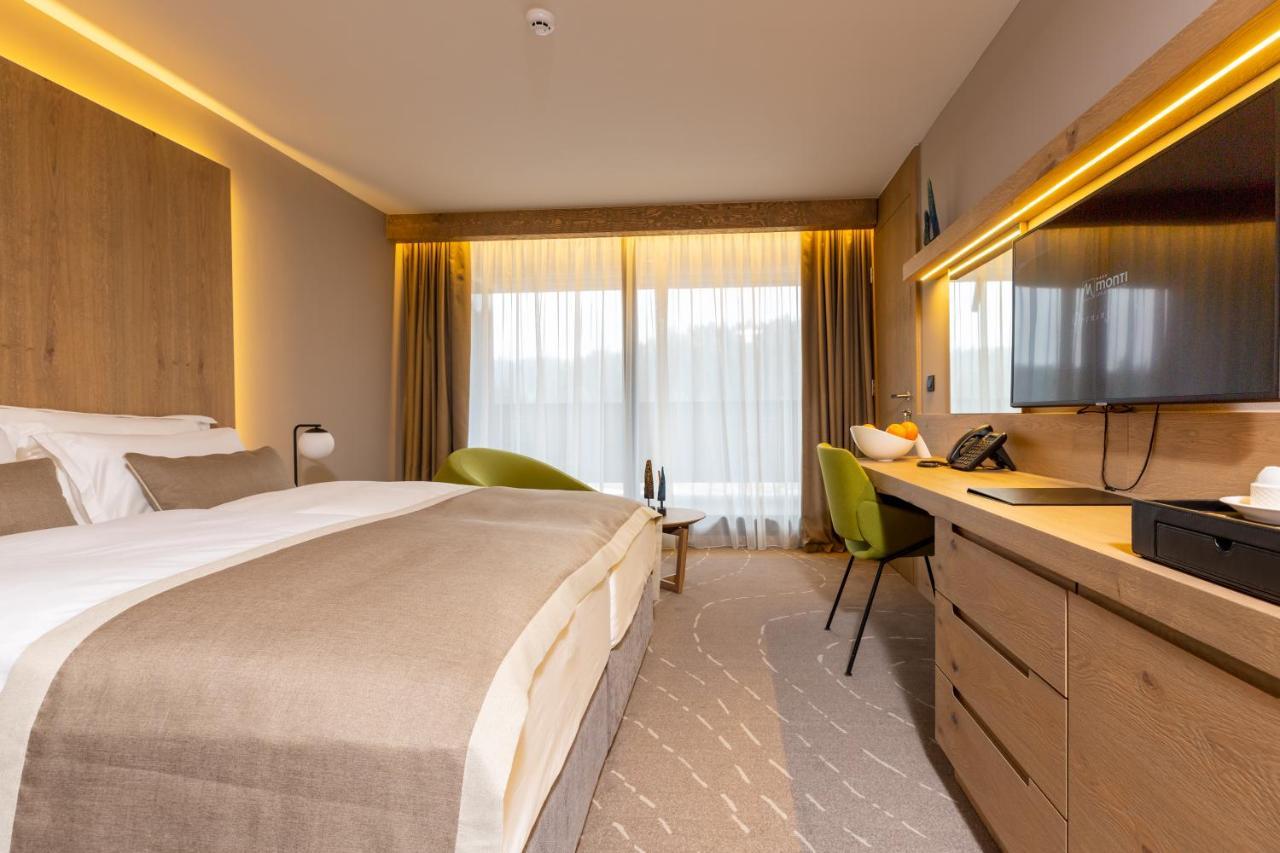 Hotel Monti Spa & Wellness Hadzici Екстер'єр фото