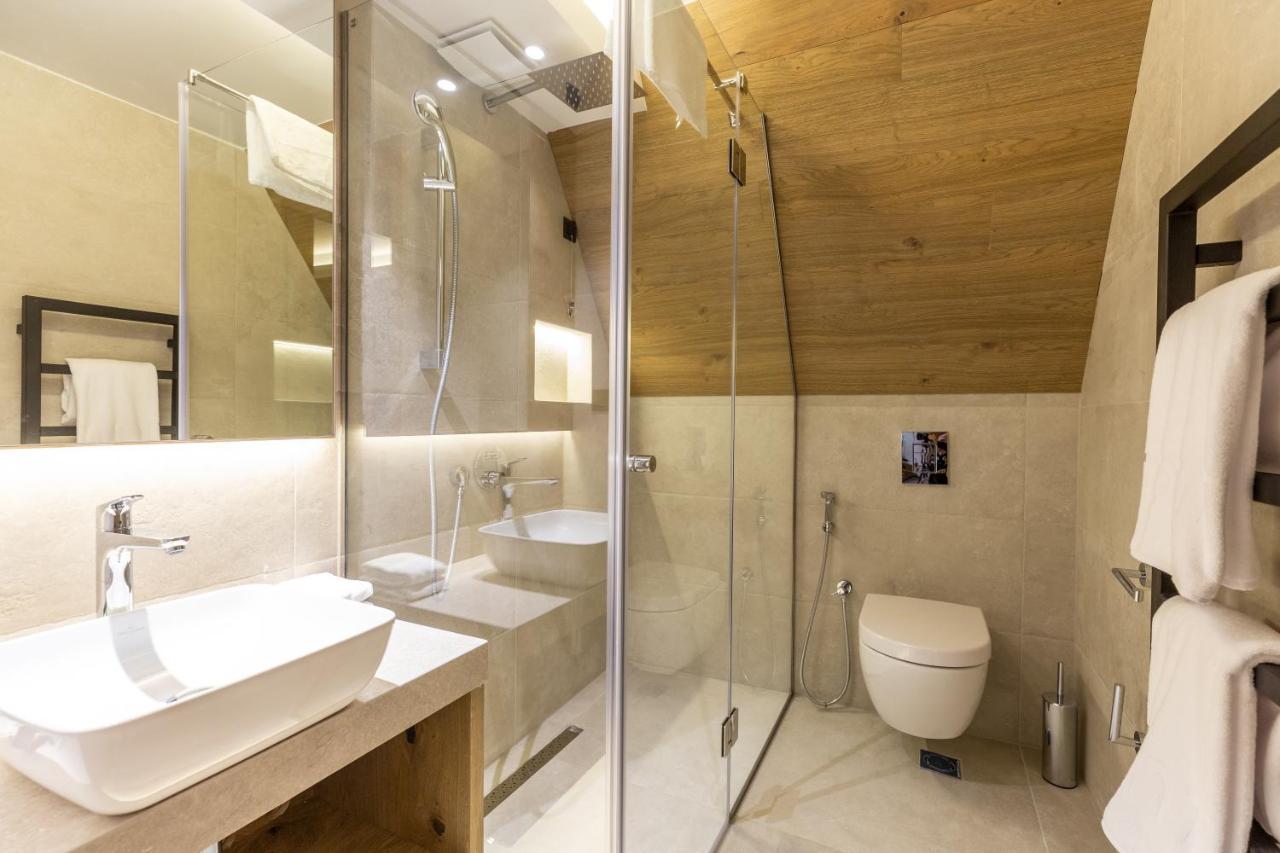 Hotel Monti Spa & Wellness Hadzici Екстер'єр фото