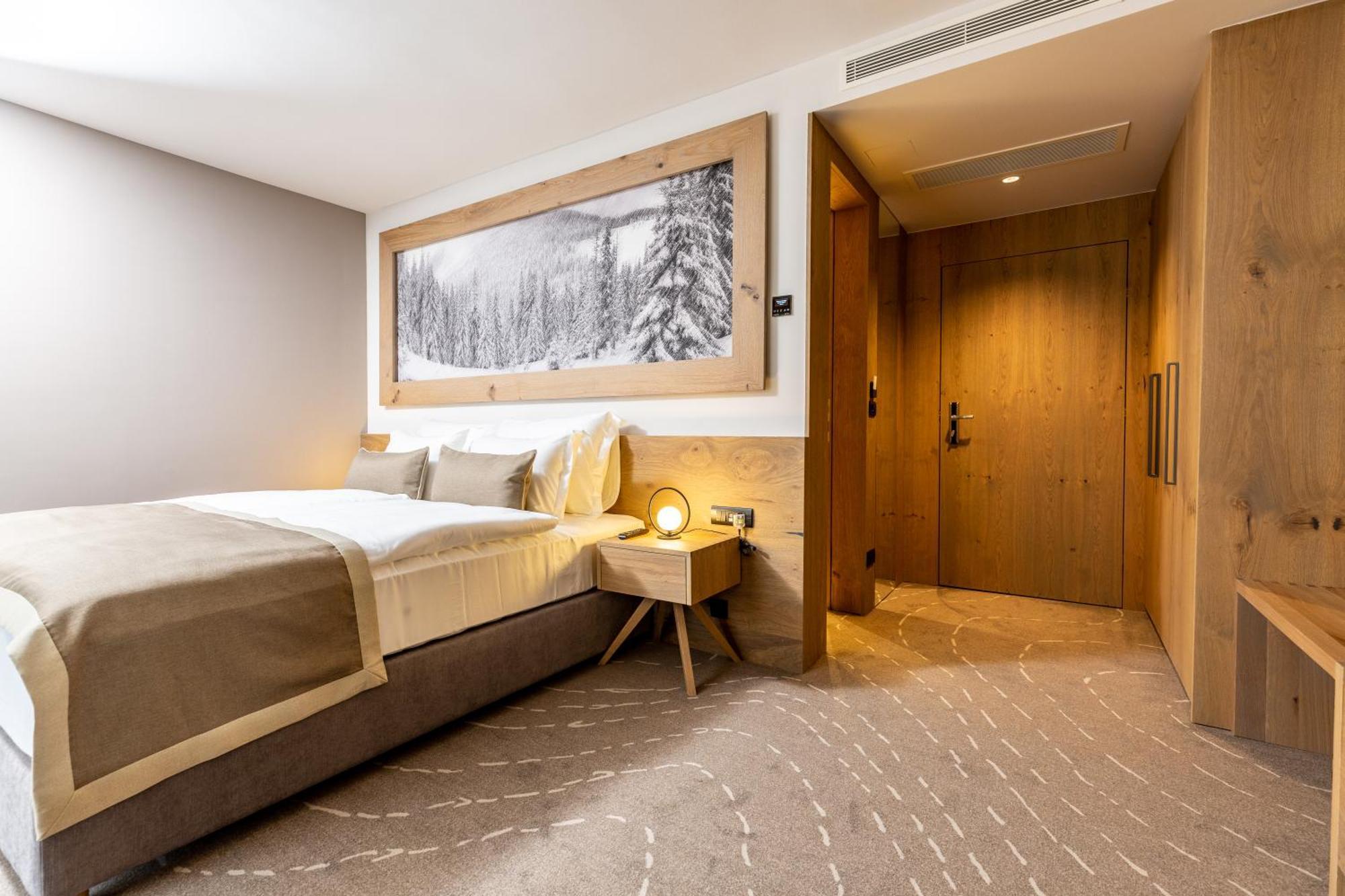 Hotel Monti Spa & Wellness Hadzici Екстер'єр фото